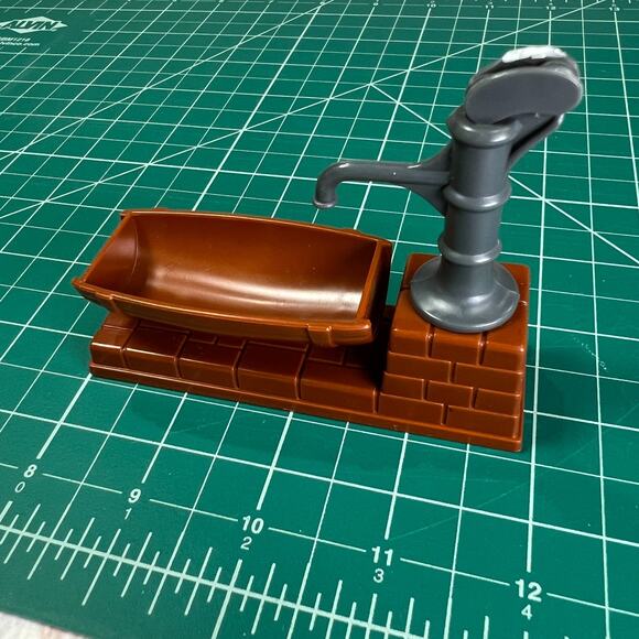 Vintage Style Mini Water Pump Brick Base Brown Trough Plastic Horse Toy FLAW - Picture 2 of 12